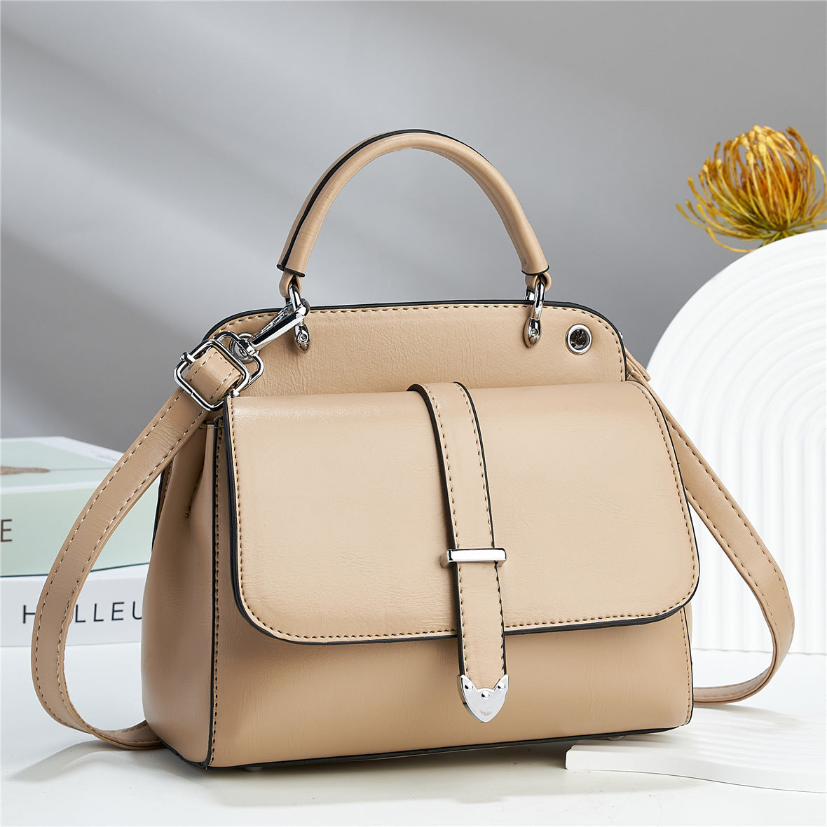 New Candy-colored Flip Texture One-shoulder Crossbody Handbag ARZ