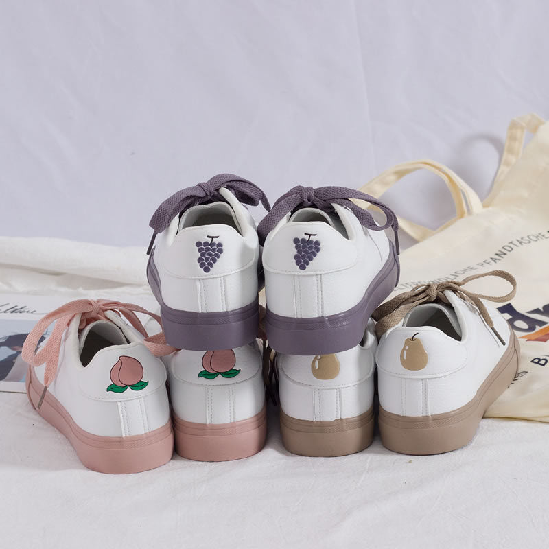 Spring new Korean version of the wild white shoes female strawberry retro port wind shoes students ins sneakers ARZ