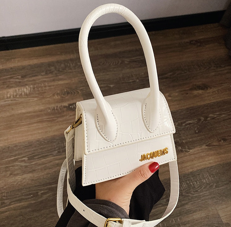 French foreign style many small bag female new style Korean version of 100 take cross-body bag country small one shoulder bag fashion small square bag ARZ