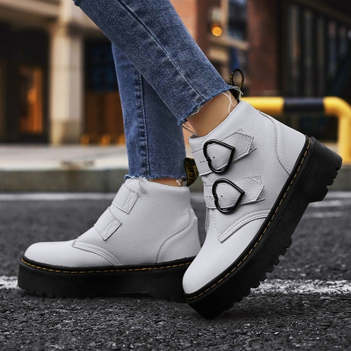 Thick-soled Heart-shaped Buckle Lazy Women's Boots ARZ