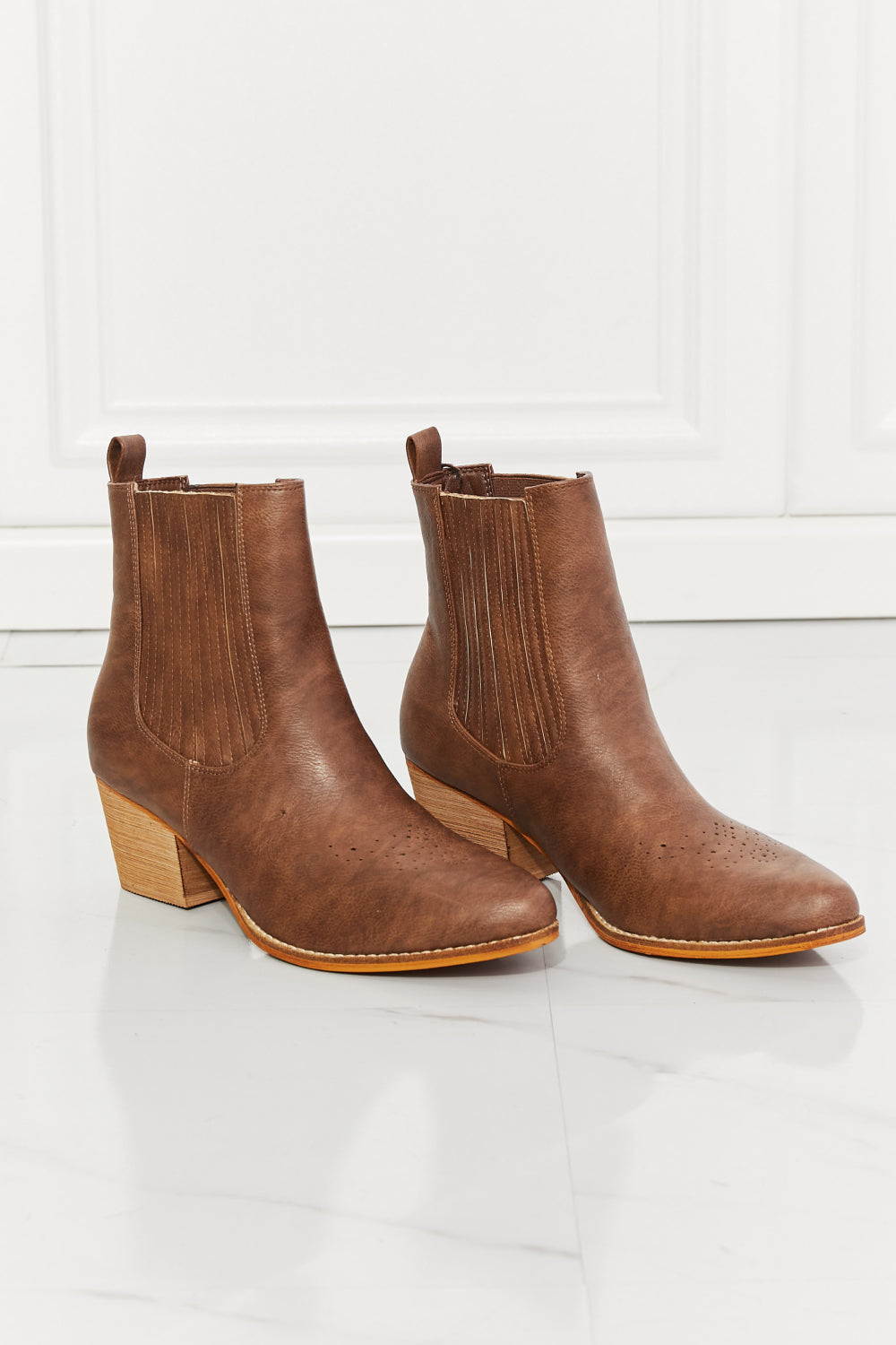 MMShoes Love the Journey Stacked Heel Chelsea Boot in Chestnut Trendsi