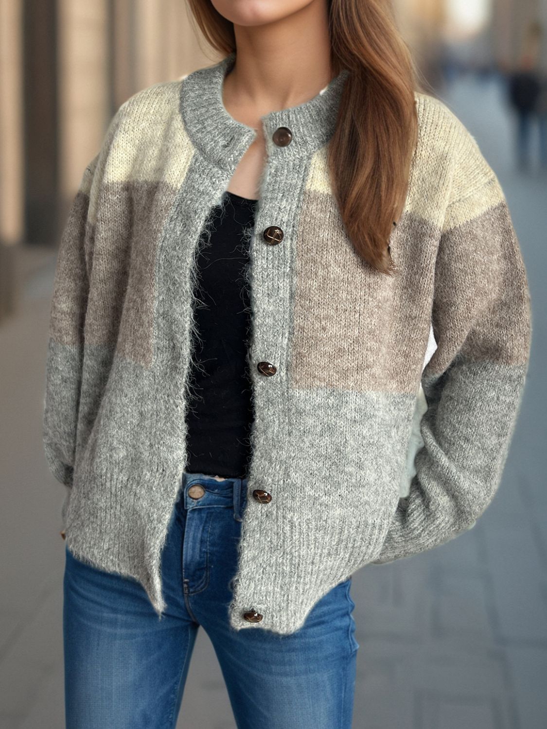 Color Block Round Neck Button Up Cardigan Trendsi