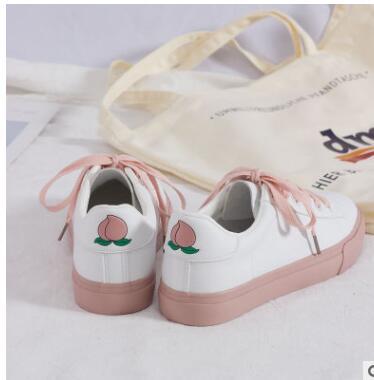 Spring new Korean version of the wild white shoes female strawberry retro port wind shoes students ins sneakers ARZ