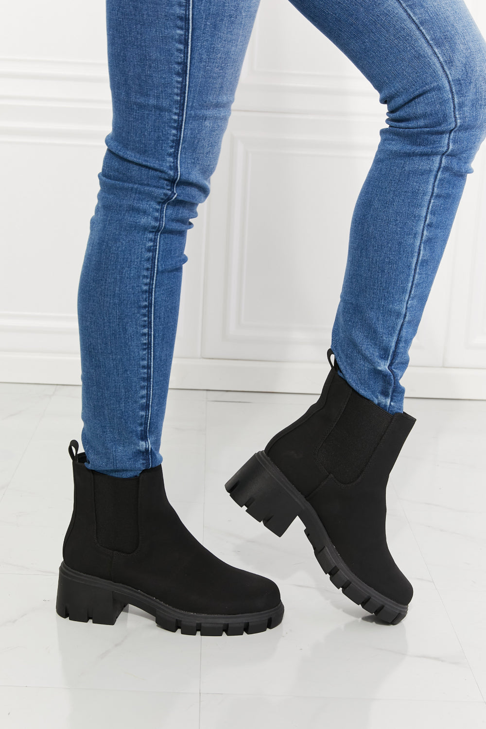 MMShoes Work For It Matte Lug Sole Chelsea Boots in Black Trendsi