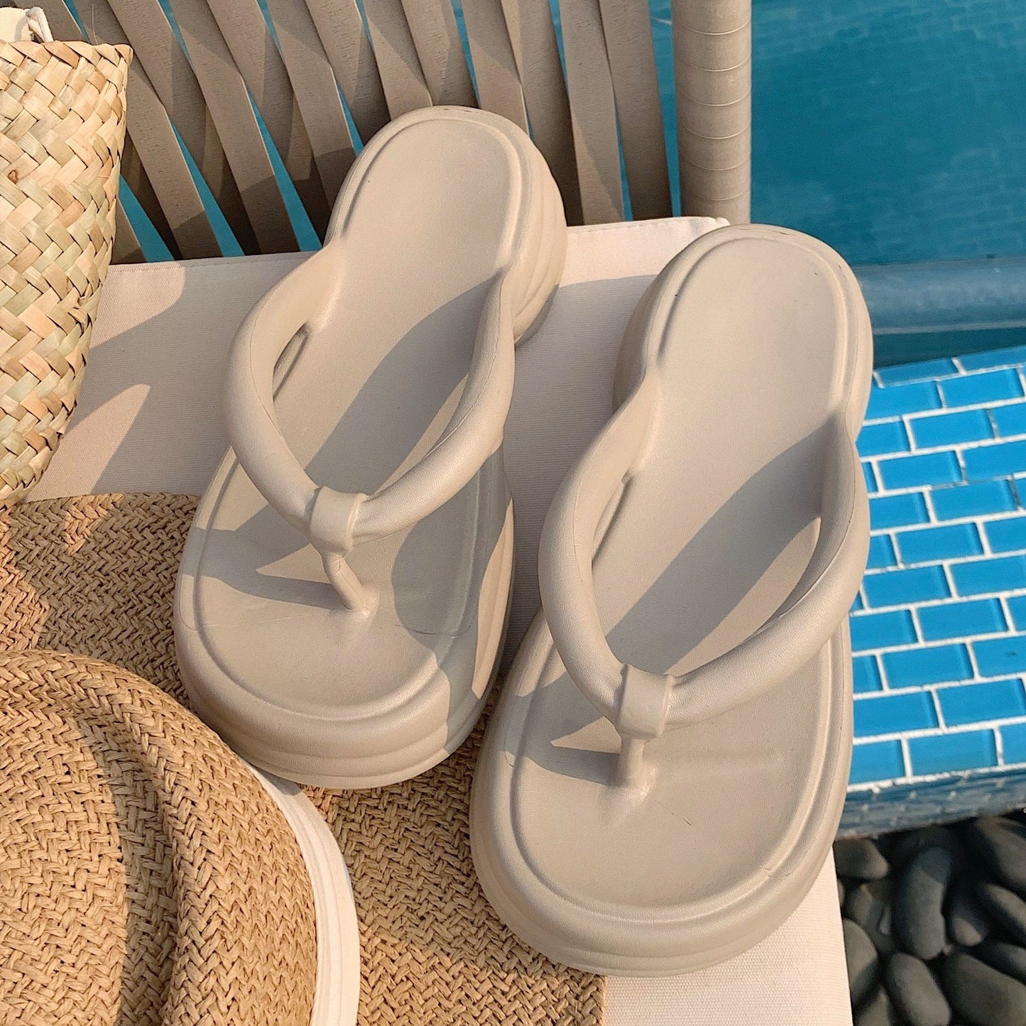 Summer New Simple Comfortable Platform Flip-flops ARZ