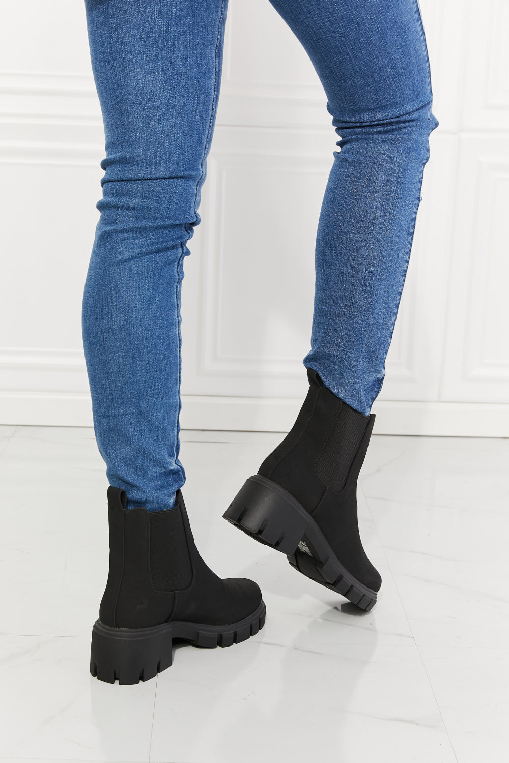 MMShoes Work For It Matte Lug Sole Chelsea Boots in Black Trendsi