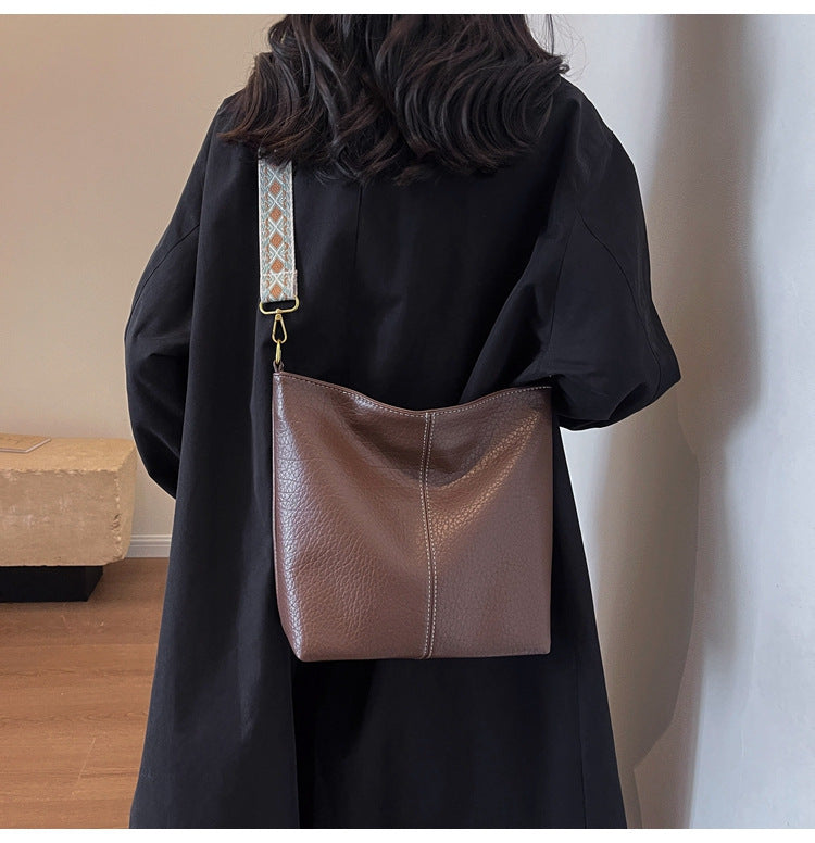 New Simple Leisure Bucket Bag Minority Fashion Shoulder Bag ARZ