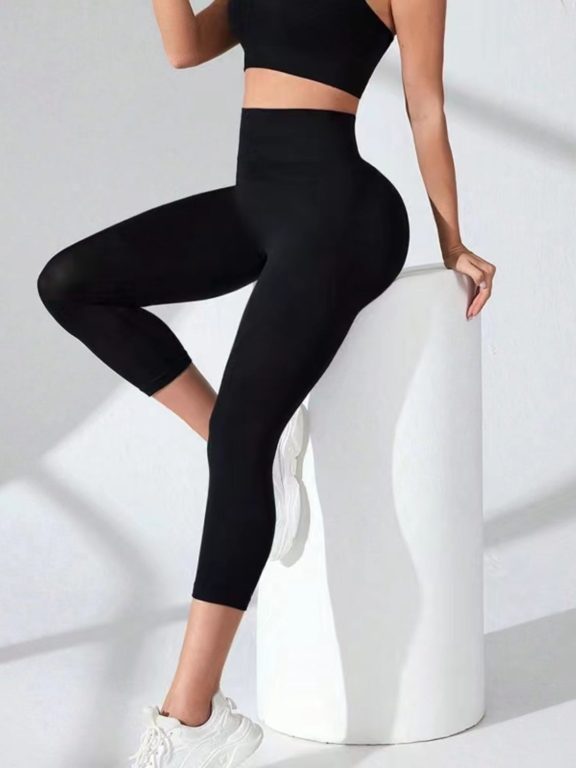 High Waist Cropped Active Leggings Trendsi