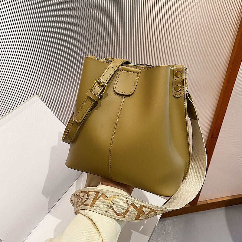 French Minority Design Simple Wide Shoulder Strap Bucket Bags Female ARZ