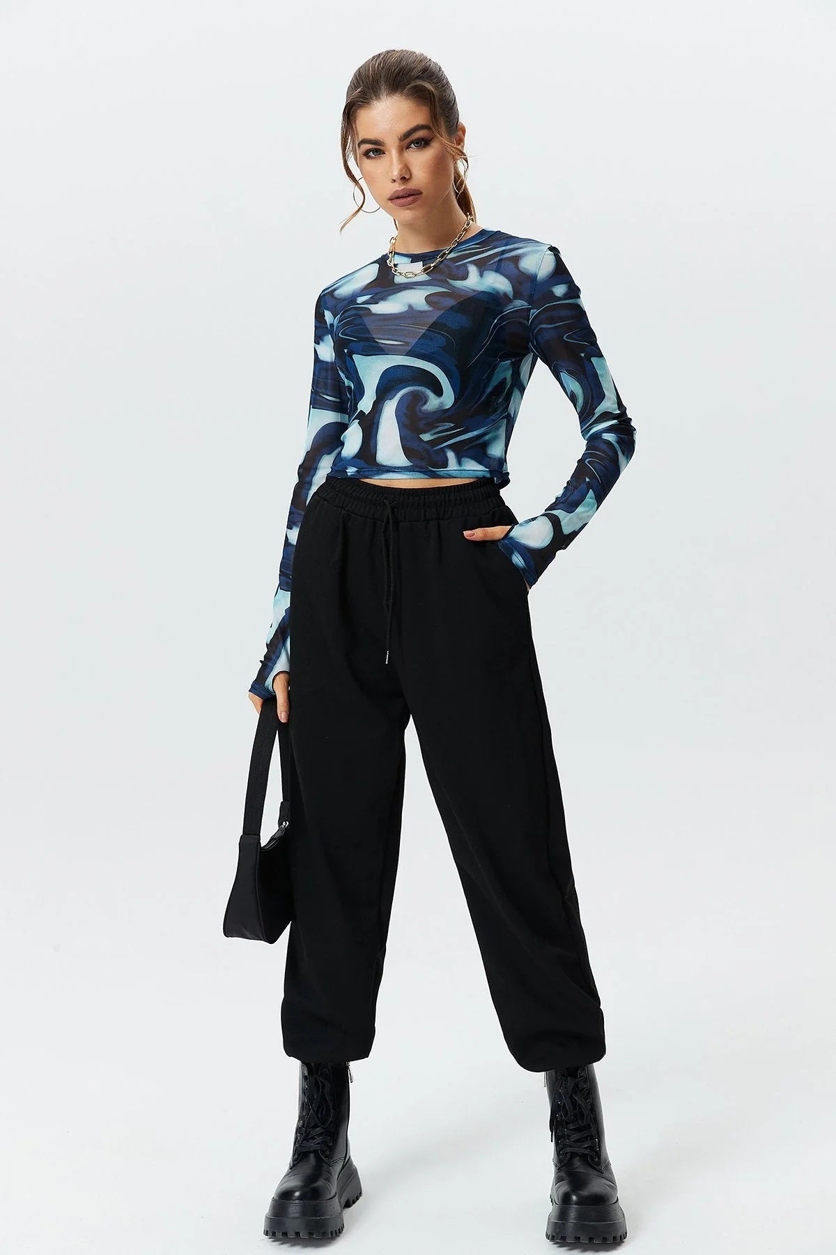 Round Neck Pullover Printed Crop Long Sleeve Top ARZ