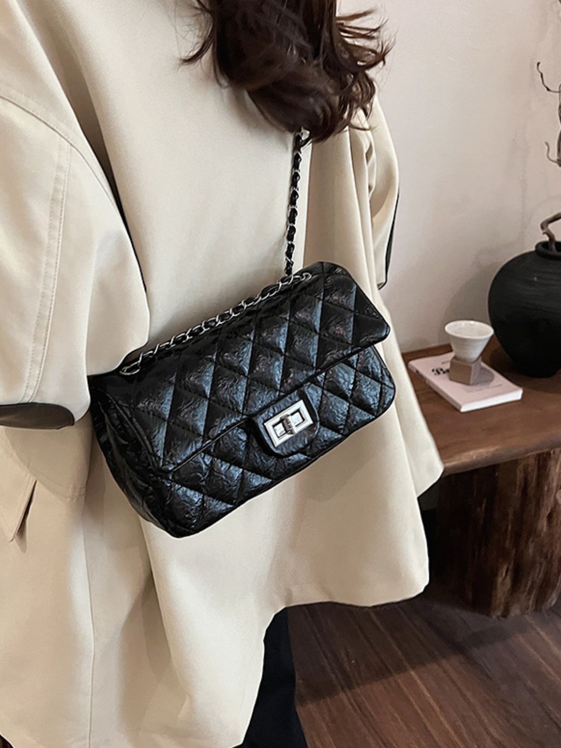 Rhombus Twist-Lock Shoulder Bag Trendsi