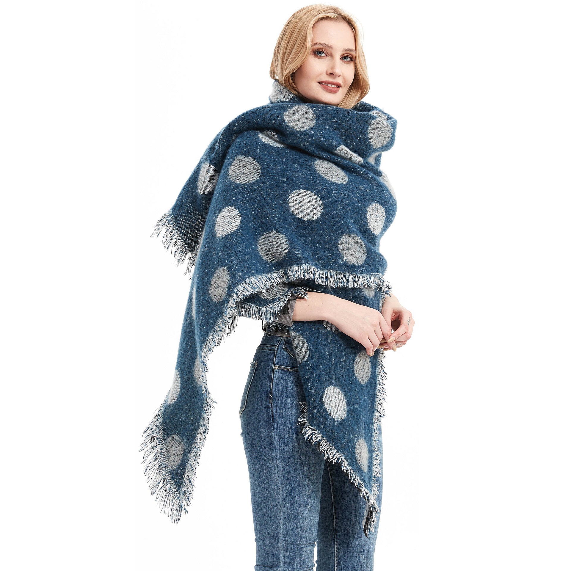 European And American Autumn And Winter Scarf Women's Circle Yarn Polka Dot Angle Thickened Shawl ARZ