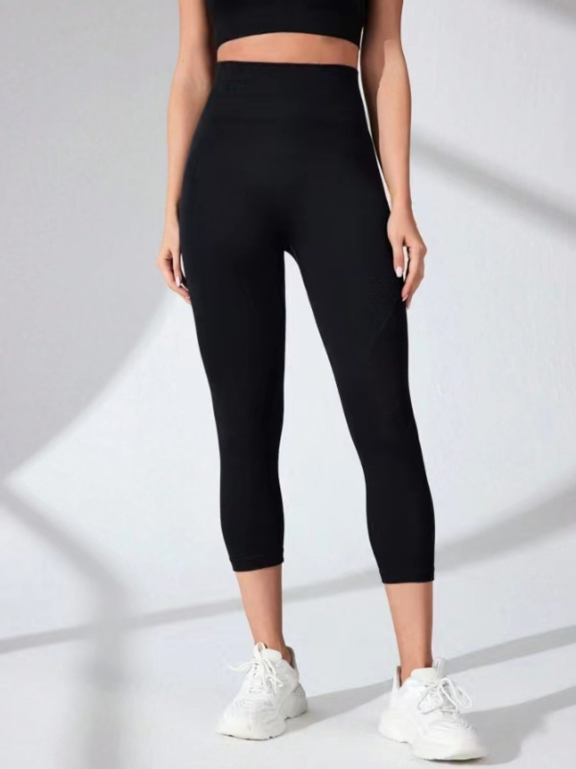 High Waist Cropped Active Leggings Trendsi